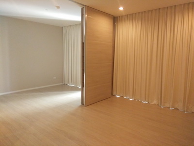 The Room Sukhumvit 21 For Sale